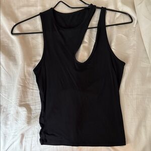 Lululemon shoulder cut-out yoga tank